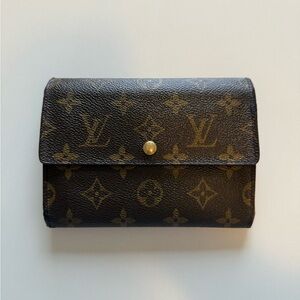 Vintage Louis Vuitton LV Monogram Passport Wallet